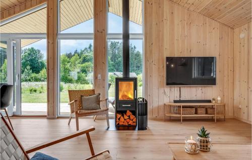 Awesome Home In Glesborg With Sauna