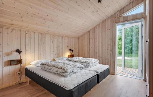 Awesome Home In Glesborg With Sauna