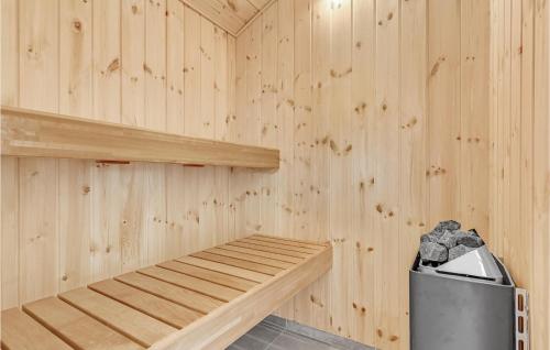 Awesome Home In Glesborg With Sauna