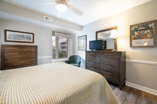 1737 Bluff Villas Renovated Tommy Bahama Villa Water Views Sleeps 6 Sea Pines 1737 Bluff Villas Renovated Tommy Bahama Villa Water Views Sleeps 6 Sea Pines