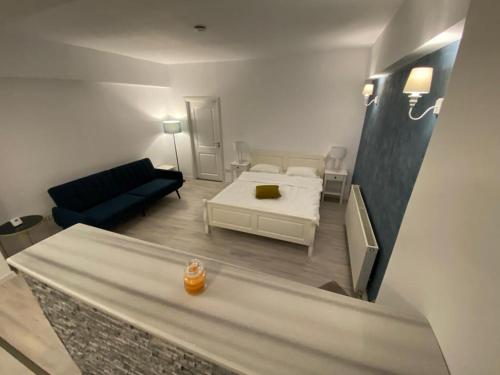 TEN APARTAMENT - image 5