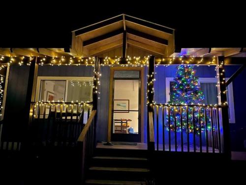 Charming Country Cottage just a few steps from the beach! in Makaha (HI)