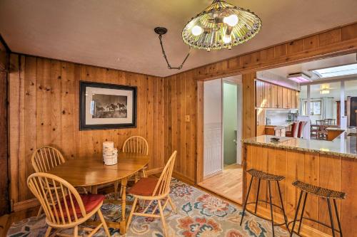 Quiet Lakewood Home 5 Mi to Downtown Denver! in Lakewood, USA