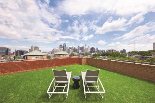 Adina Apartment Hotel Sydney Surry Hills - image 3