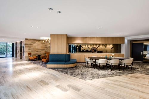 Vibe Hotel North Sydney - image 9