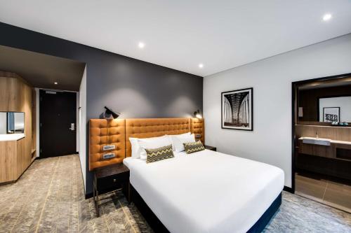 Vibe Hotel North Sydney