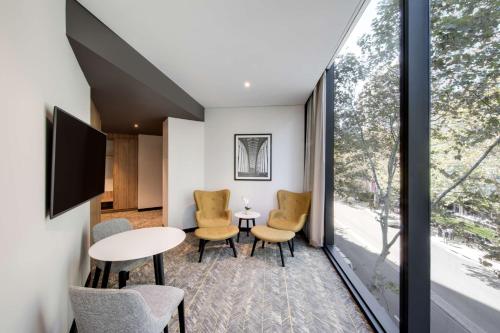 Vibe Hotel North Sydney - image 14