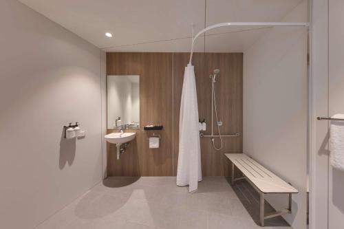Travelodge Hotel Hurstville Sydney - image 3
