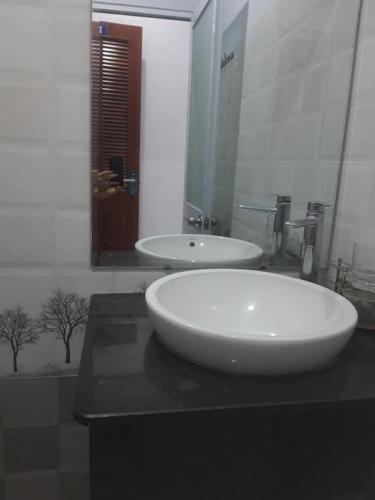 ĐONG VUONG HOTEL photo