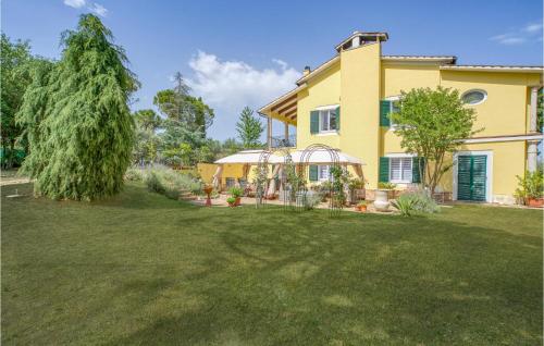 Gorgeous Home In Mogliano With Wifi