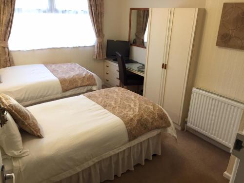 The Berwick - Over 40's Only - image 8