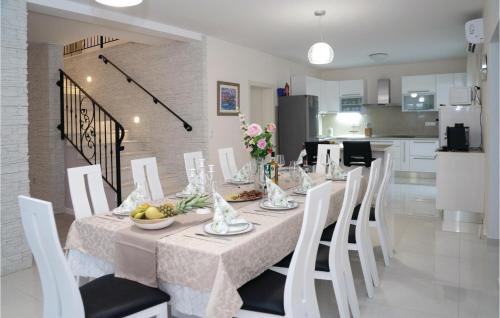 Awesome Home In Radosic With Kitchen