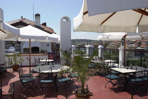 المرافق, Hotel Parnasse in سوزوبول