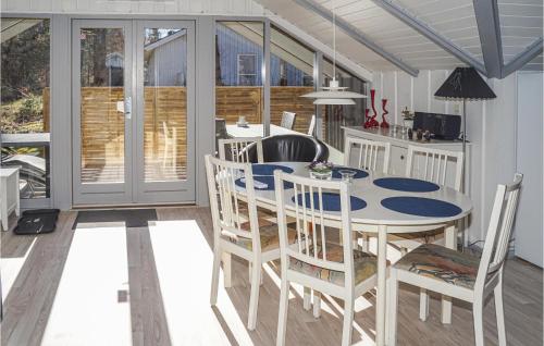  Stunning Home In Give With 2 Bedrooms And Wifi in Give