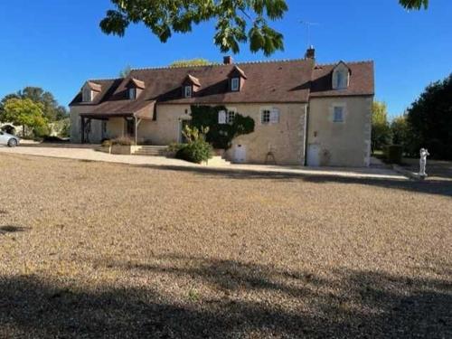 . Retraite paisible avec cheminée, étang privé et chalet près du Mans - FR-1-410-382