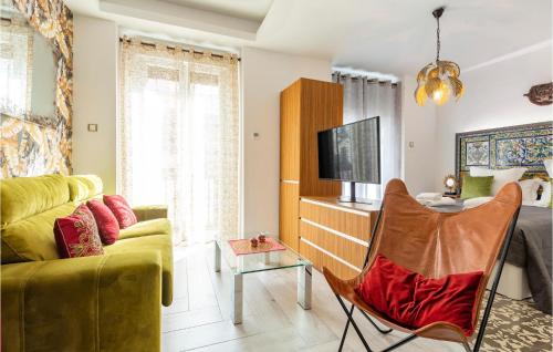 1 Bedroom Gorgeous Apartment In Sevilla, Seville (photo 10)