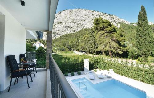 Amazing Home In Omis With 4 Bedrooms, Sauna And Outdoor Swimming Pool Over view