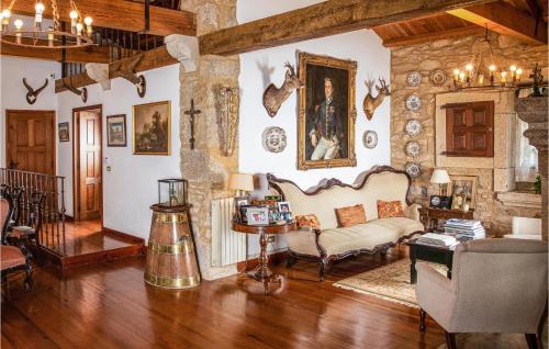  Awesome home in La Corua with 7 Bedrooms and WiFi in Jornes