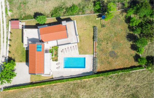 Pet Friendly Home In Stokovci With Outdoor Swimming Pool
