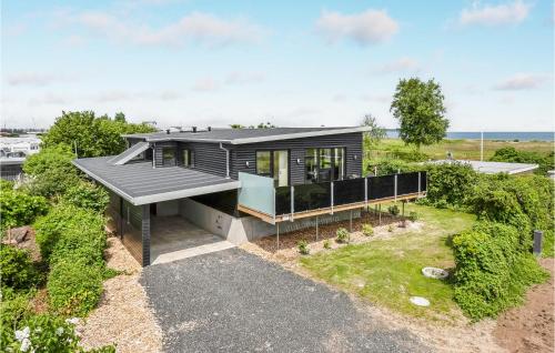 5 Bedroom Pet Friendly Home In Juelsminde in 7130 Juelsminde