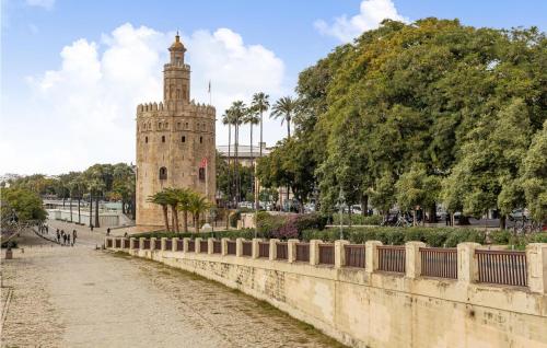 Lovely Apartment In Sevilla With Wifi, Seville (photo 7)