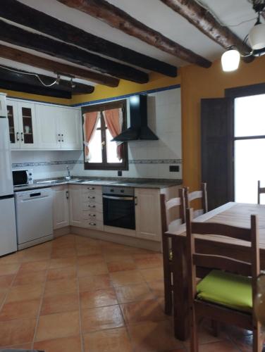 Közös társalgó / TV, CASA RURAL LES ROQUETES in Rafales