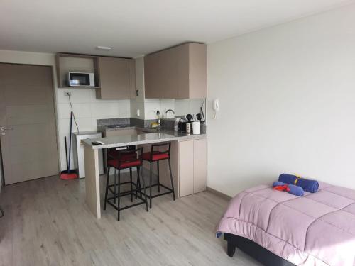 STEPKE: 2 AMBIENTES C/BALCON