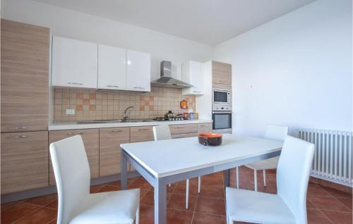  Cozy Apartment In Piraino With House Sea View in Piraino