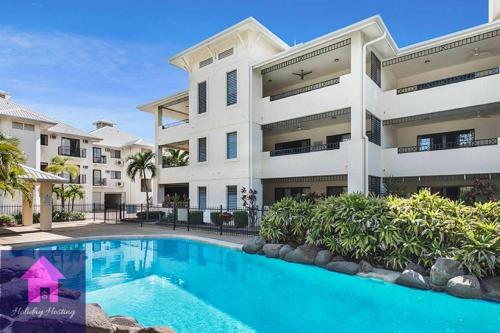 Marina Breakwater Poolside Residence Strand Precinct
