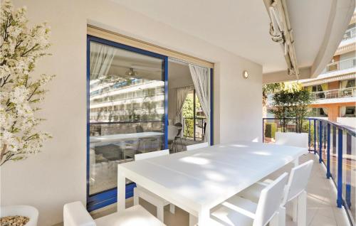 Apartment Avenue de Madrid - image 7