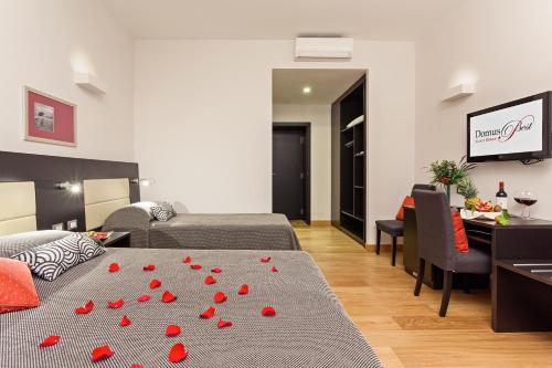 Domus Best Guest House