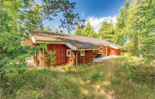 Stunning Home In Hjby With Kitchen