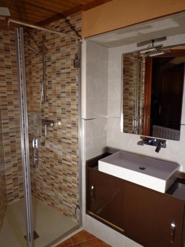 Aqua Rooms Sarria - image 10