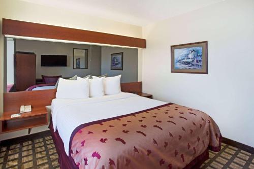 1 queen bed