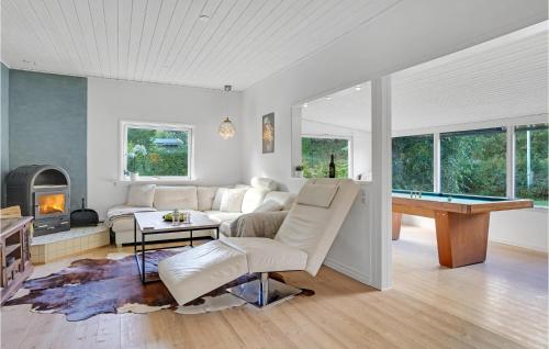  Cozy Home In Kirke Hyllinge With Wifi in Kirke-Hyllinge