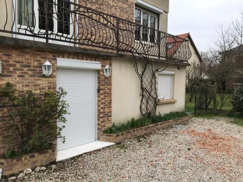 ทางเข้า, Appartement fond de jardin rez-de-chaussée (Appartement fond de jardin rez-de-chaussee) in ปาแลโซ