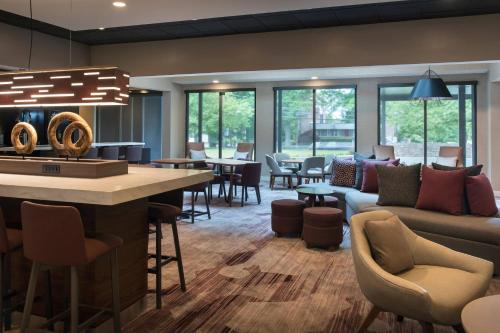 Courtyard by Marriott Lincroft Red Bank