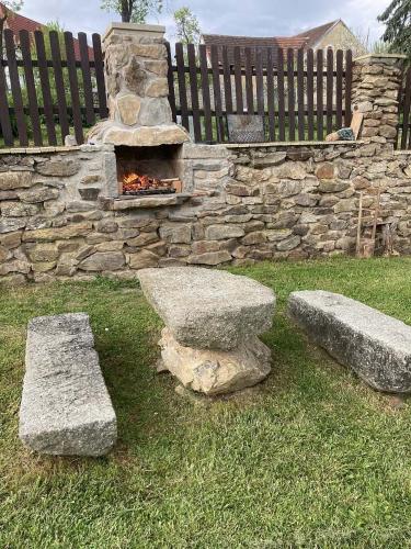 Dārzs, Ubytování Újezdec u Prachatic (Ubytovani Ujezdec u Prachatic) in Vlačovo Brezi