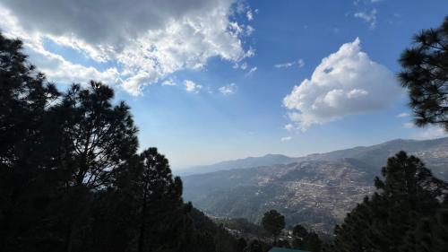 Cloud Nine Murree Hut1 - image 8