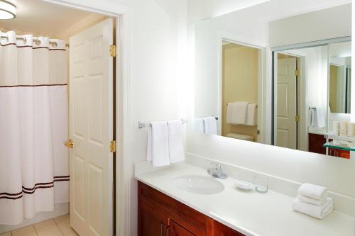 Residence Inn Milwaukee Downtown - image 7