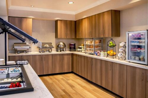 Residence Inn by Marriott Norfolk Airport - image 2