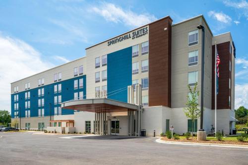 SpringHill Suites by Marriott Charlotte Airport Lake Pointe in Charlotte, USA