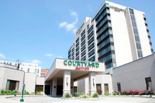 Courtyard Waterbury Downtown - Hotel - Waterbury