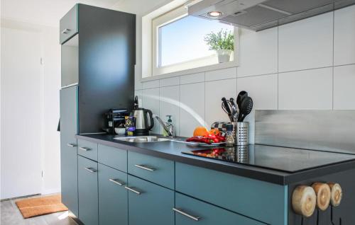 Nice ship/boat in Leimuiden w/ 2 Bedrooms - image 13