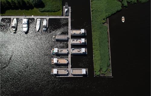 Nice ship/boat in Leimuiden w/ 2 Bedrooms - image 10