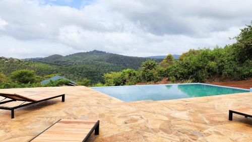 Swimming pool, Pembeni Rhotia in Ngorongoro