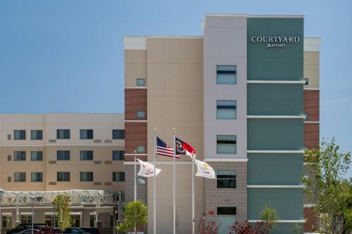 Photo - Courtyard by Marriott Raleigh-Durham Airport/Brier Creek