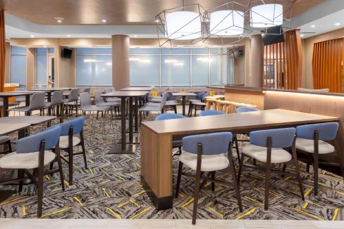 SpringHill Suites by Marriott Kansas City Northwest - image 9