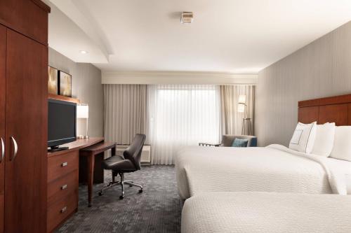 Courtyard by Marriott Potomac Mills Woodbridge - image 9