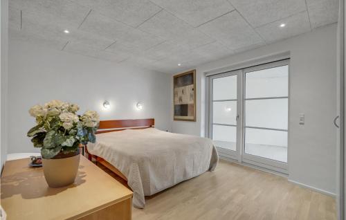 5 Bedroom Amazing Home In Lgstrup